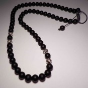 collier shamballa perles noir mat et argent 