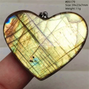 Rainbow Flash Purple Labradorite Pendant Necklace - Image 29
