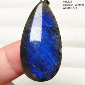 Rainbow Flash Purple Labradorite Pendant Necklace - Image 7