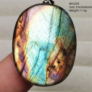 Rainbow Flash Purple Labradorite Pendant Necklace - Image 40
