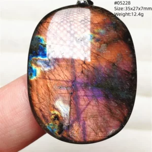 Rainbow Flash Purple Labradorite Pendant Necklace - Image 14