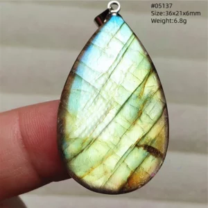Purple Labradorite Pendant with Natural Flash - Image 28