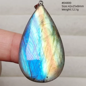 Purple Labradorite Pendant with Natural Flash - Image 70