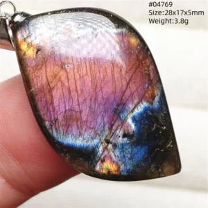 Purple Labradorite Pendant with Natural Flash - Image 19