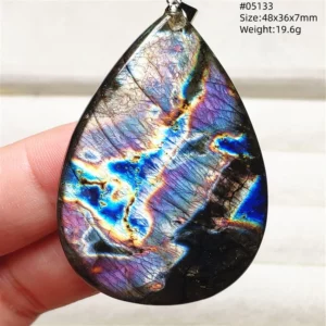 Purple Labradorite Pendant with Natural Flash - Image 44