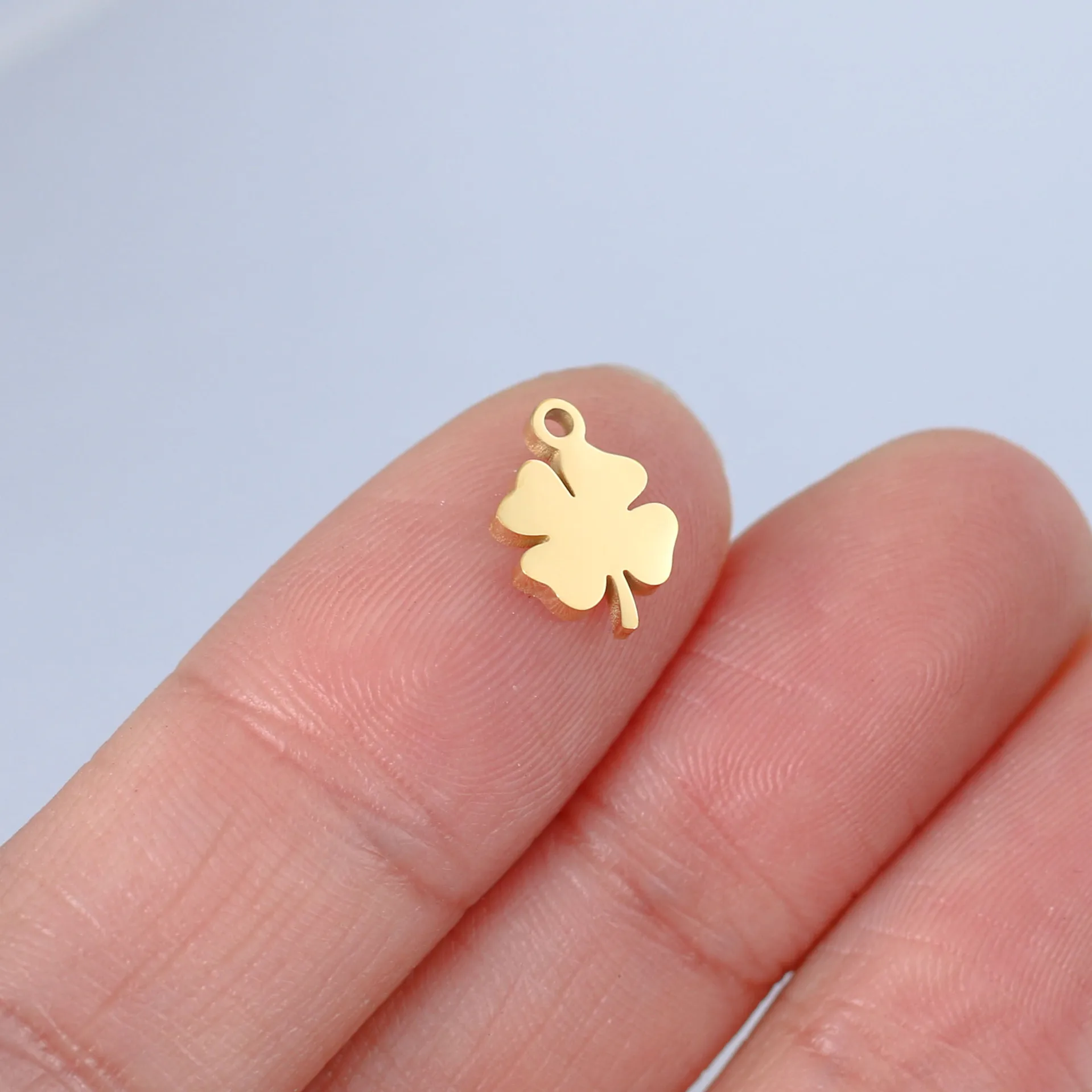 Four‑leaf clover pendant - Image 5