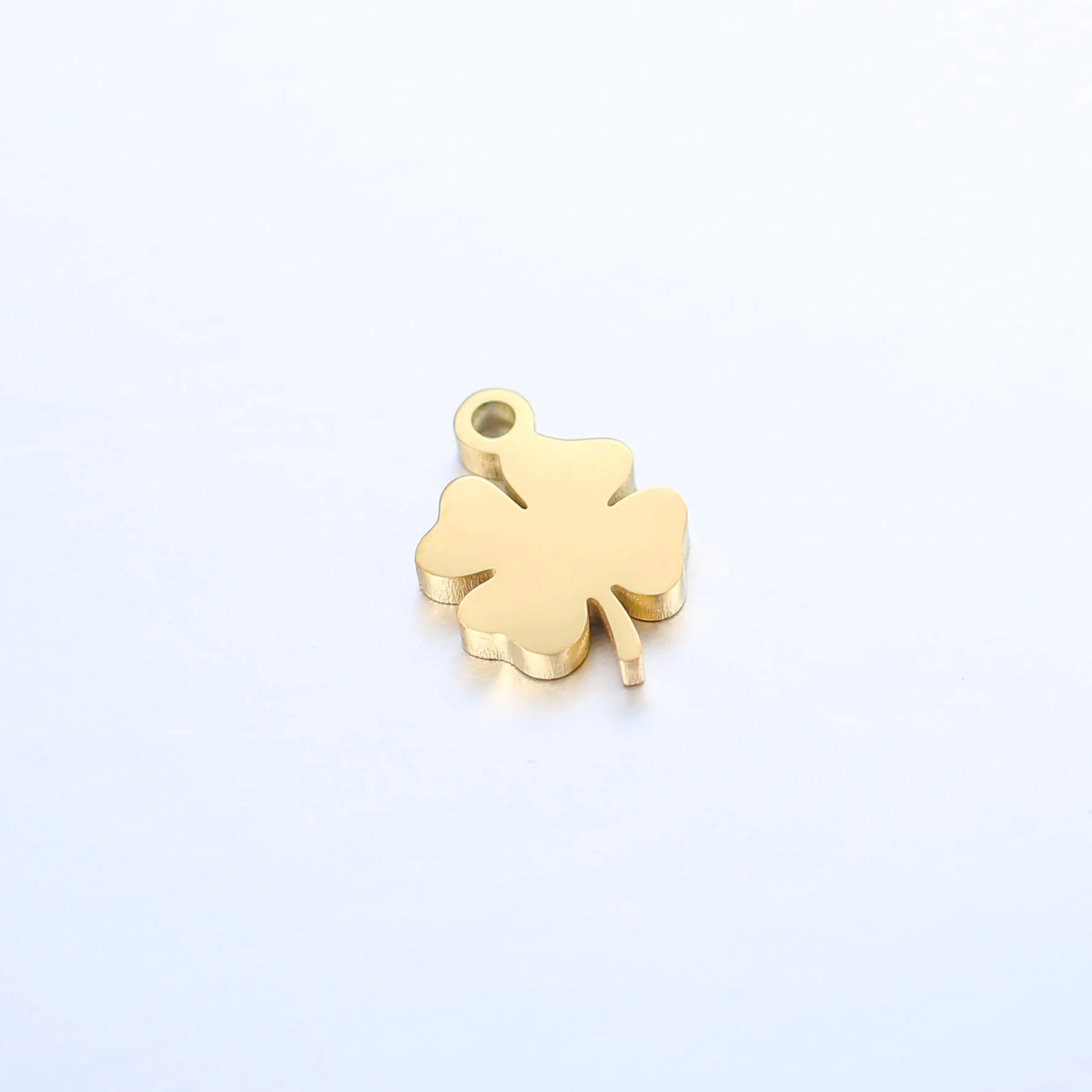 Four‑leaf clover pendant - Image 7