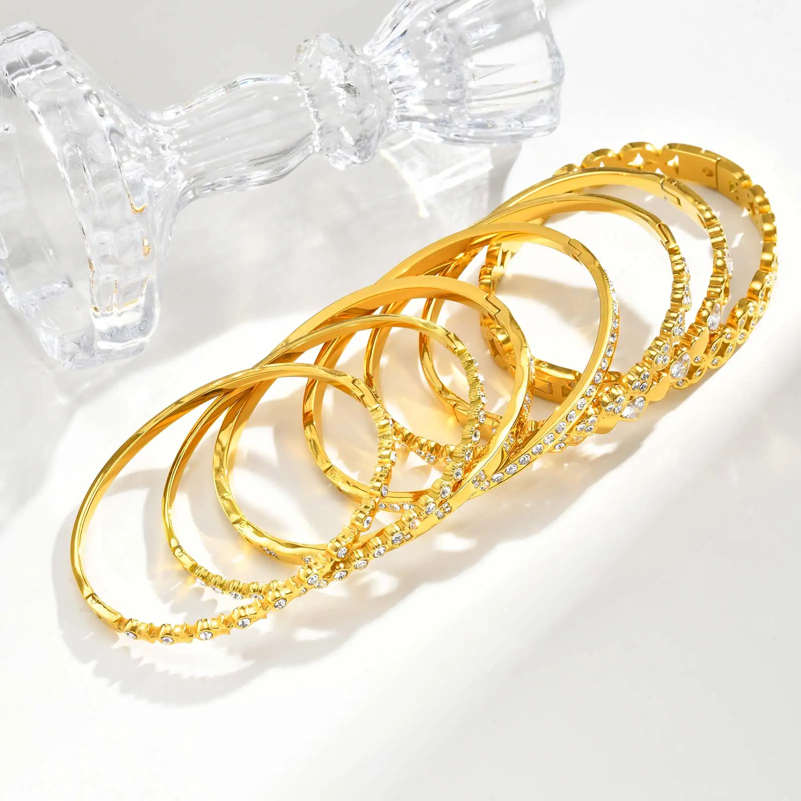 Gold-Plated Zircon Heart Bracelet, Waterproof - Image 3