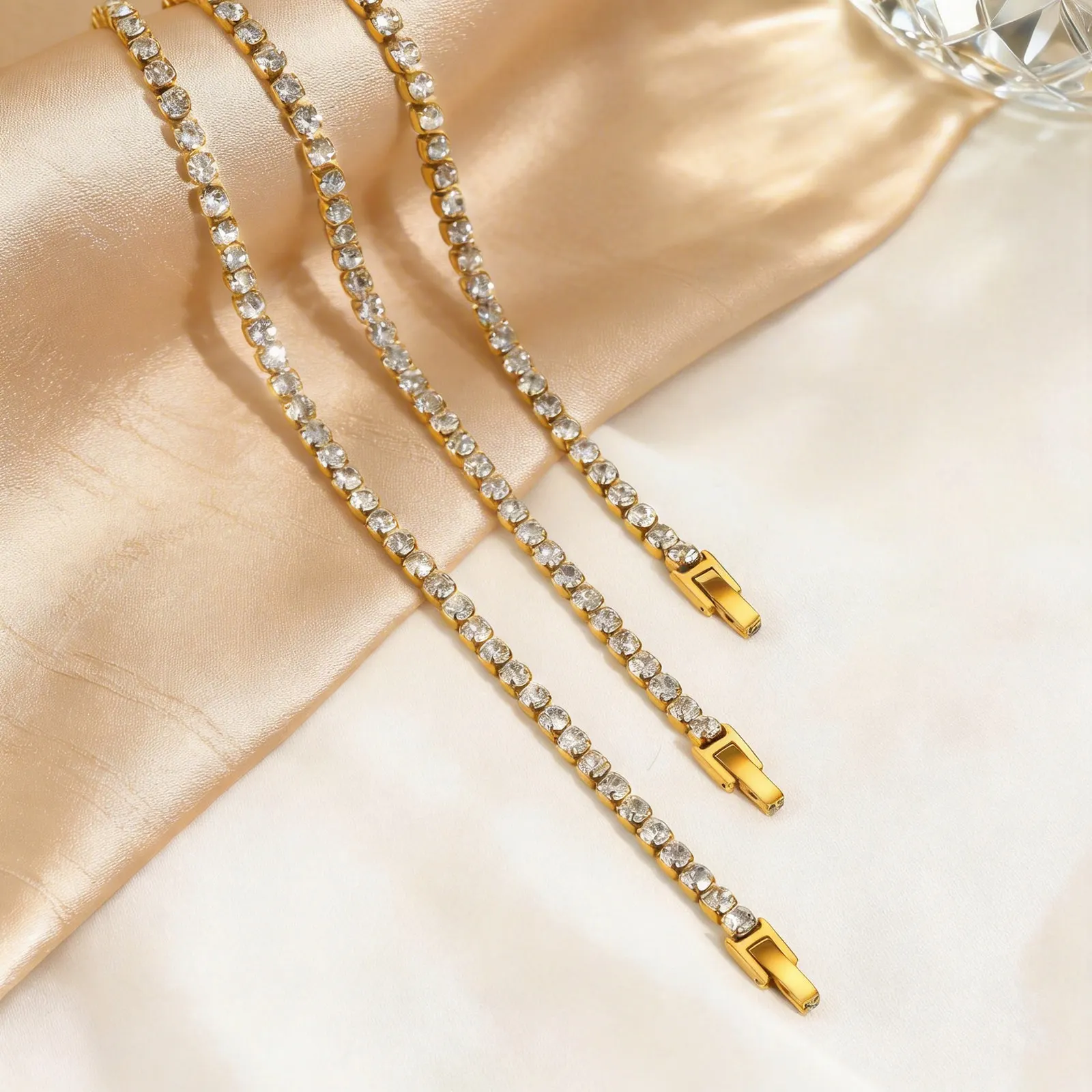Luxury Classic 4mm Tennis Bracelet - Image 4