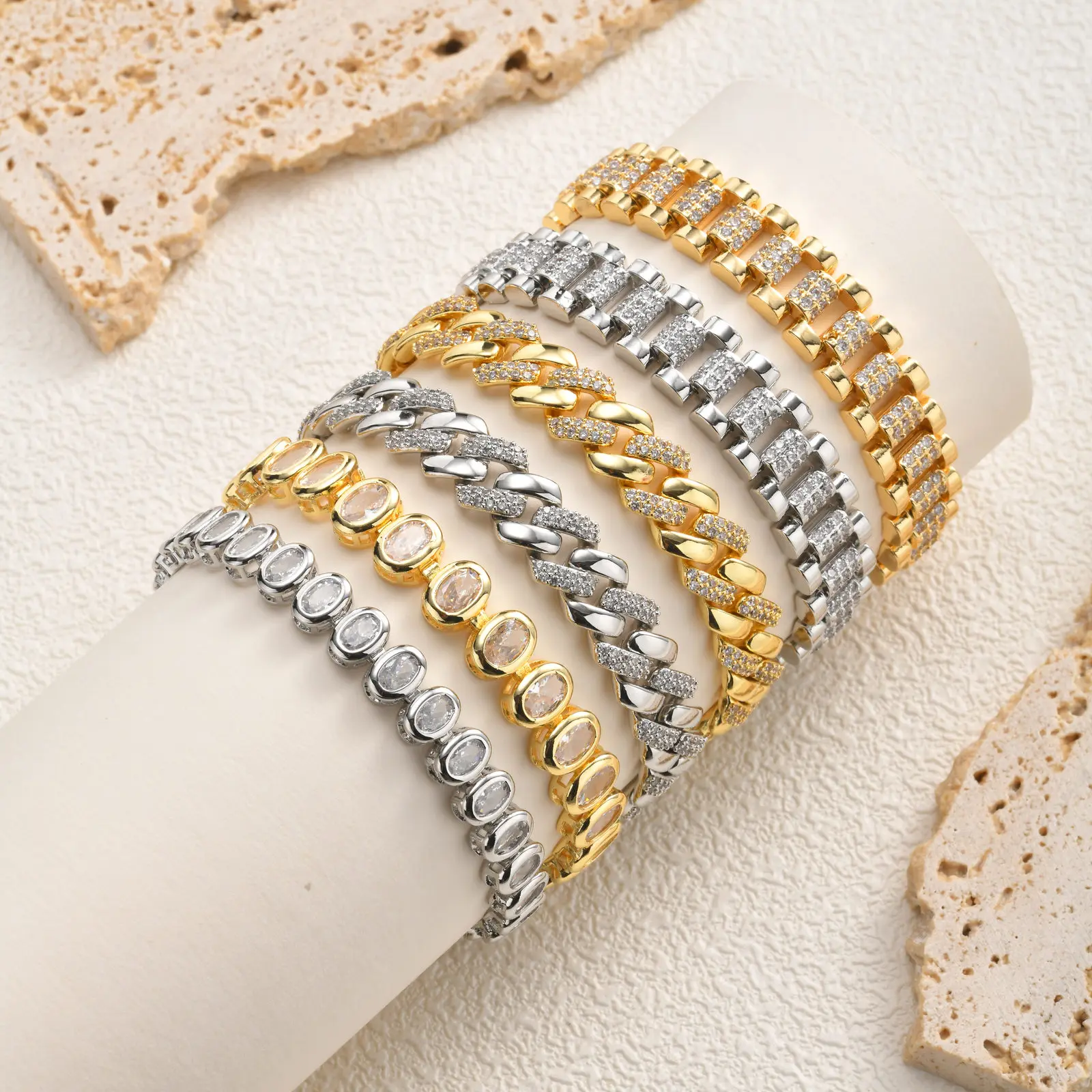 Chunky Paperclip Chain Bracelet, 14K Gold Plated - Image 5